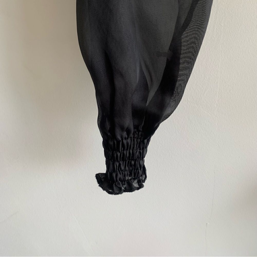 FOREVER 21 PUFF SLEEVE BLOUSE SMOCK BLACK - Picture 8 of 11